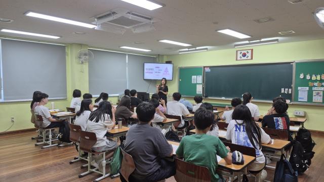수완초등학교 6학년 대상 생명존중인식교육